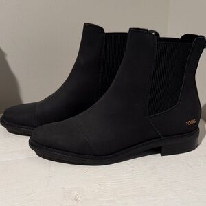 TOMS Black Chelsea Boots